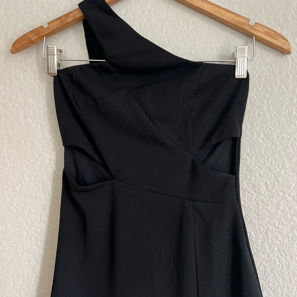 NWOT Show-Stopping Style Black One-Shoulder Cutout Maxi Dress - Picture 5 of 7